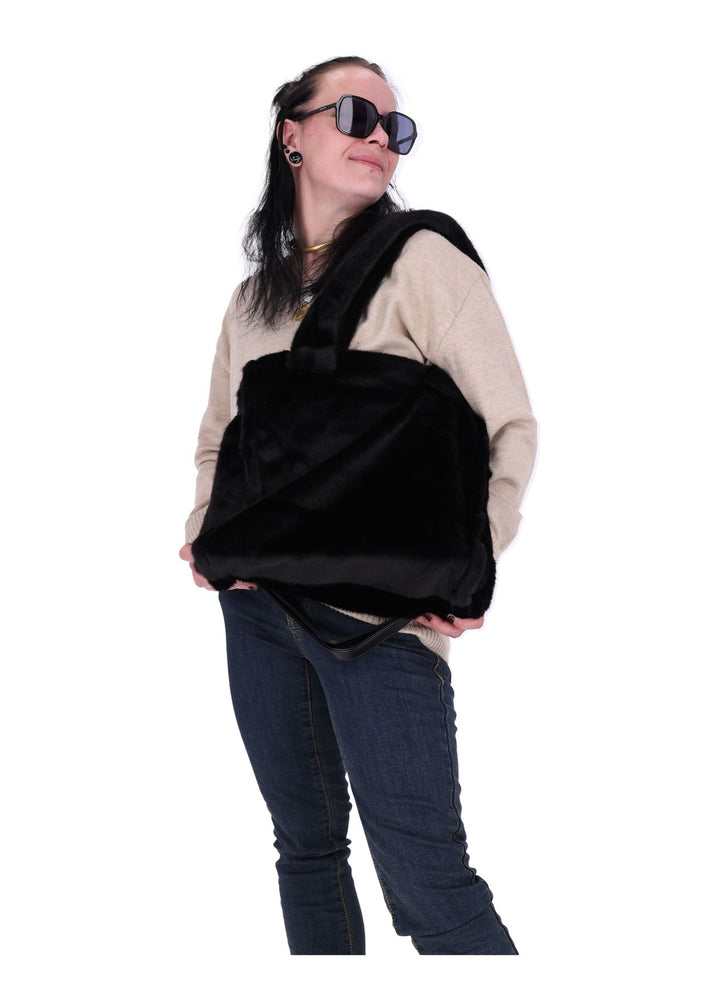 Flauschige Handtasche von Splash of Color