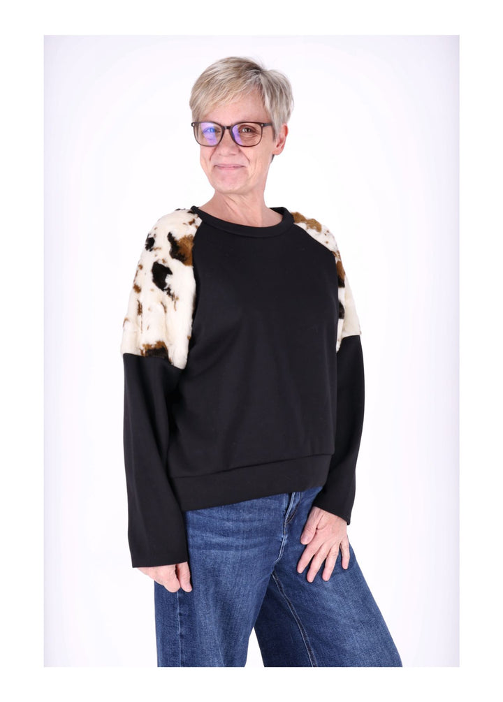 Splash of Color Sweatpullover Kuhfelleinsatz
