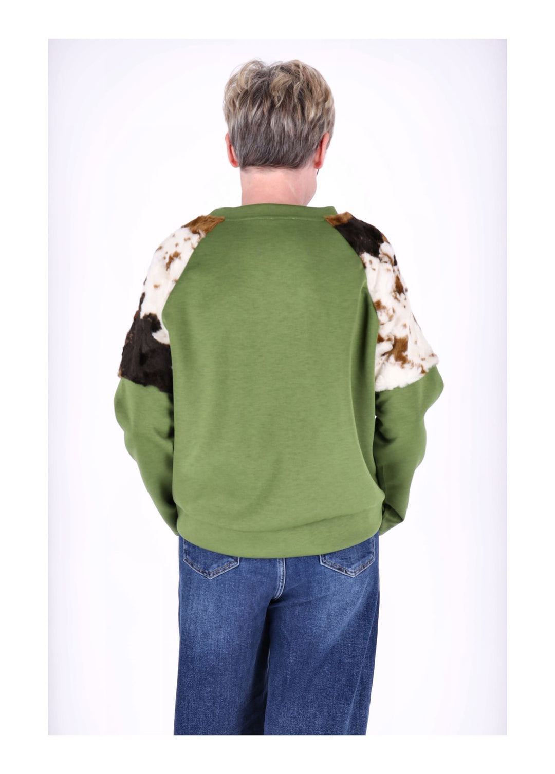 Splash of Color Sweatpullover Kuhfelleinsatz