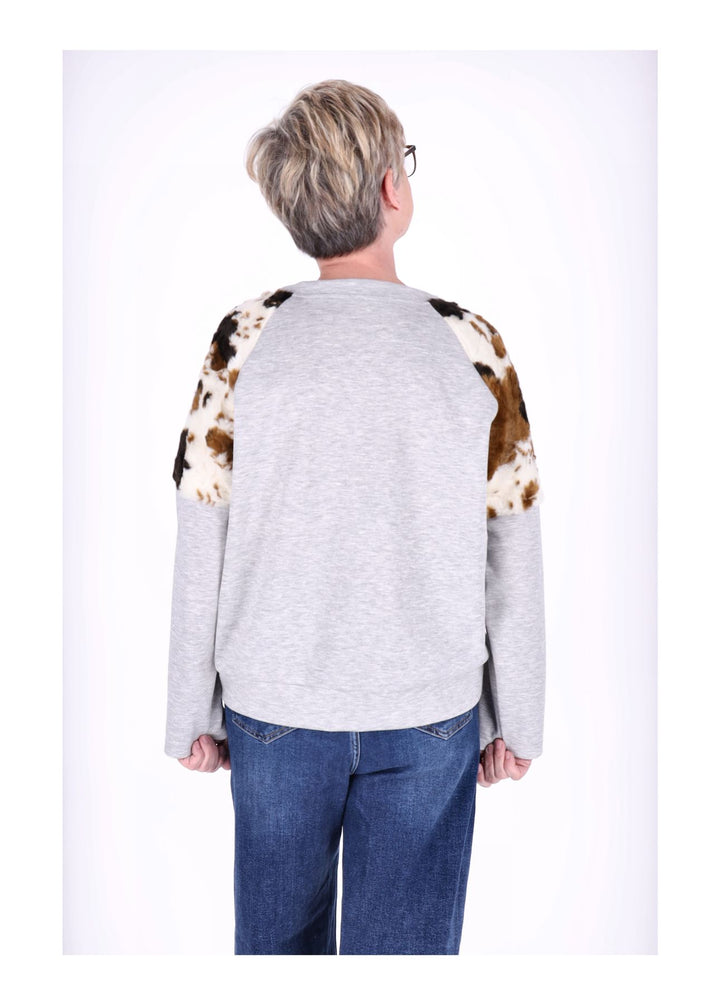 Splash of Color Sweatpullover Kuhfelleinsatz