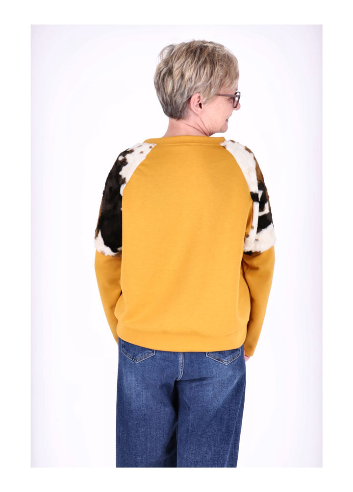 Splash of Color Sweatpullover Kuhfelleinsatz