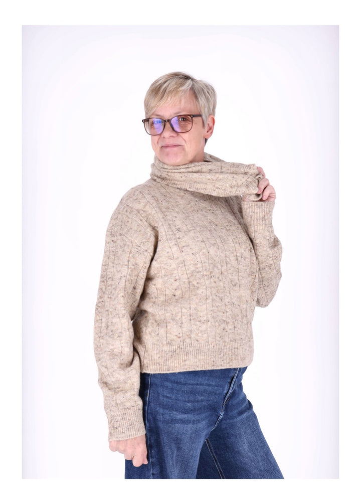 Splash of Color Strickpullover mit Schal