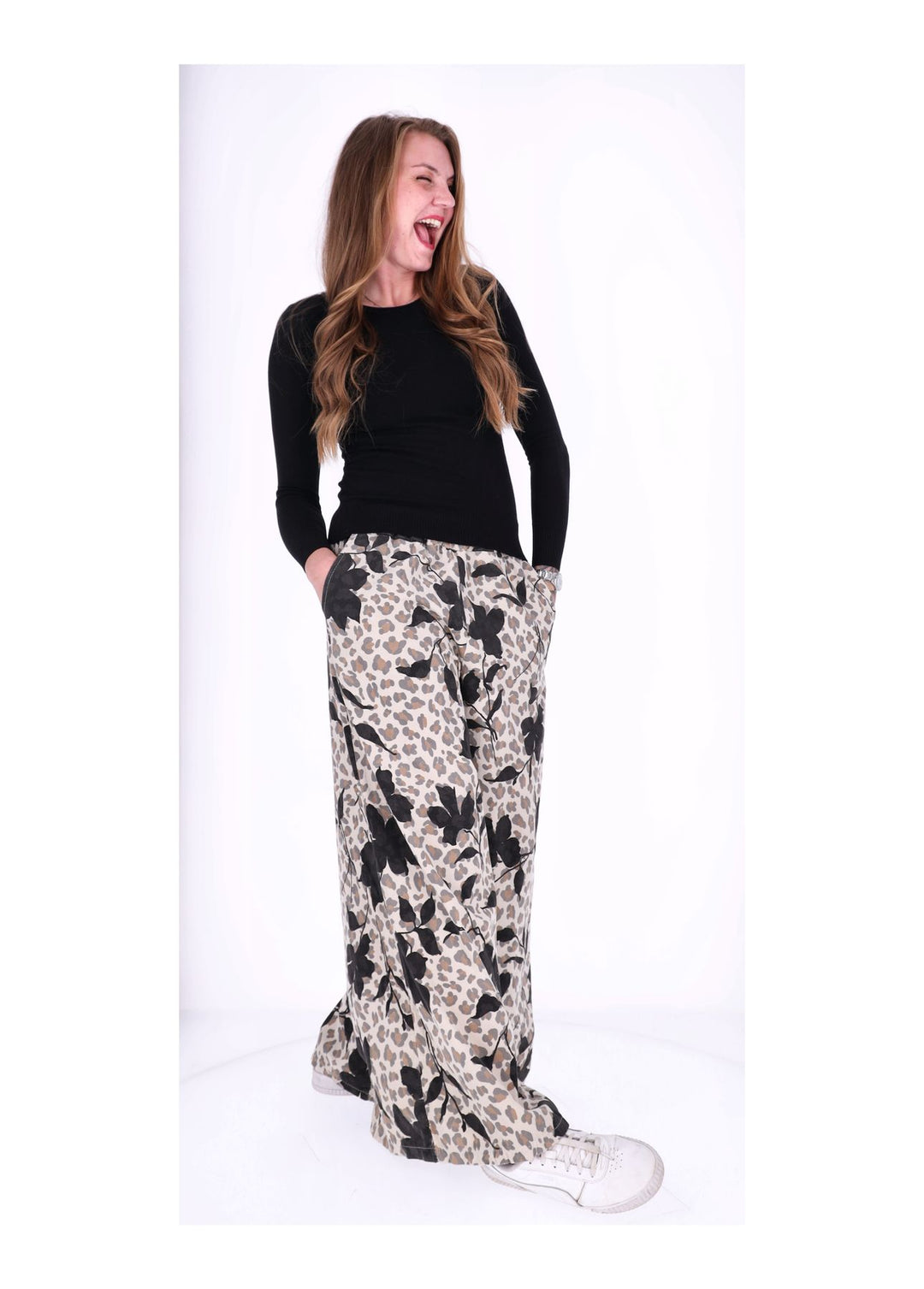 Splash of Color Cordhose Damen Wide Leg