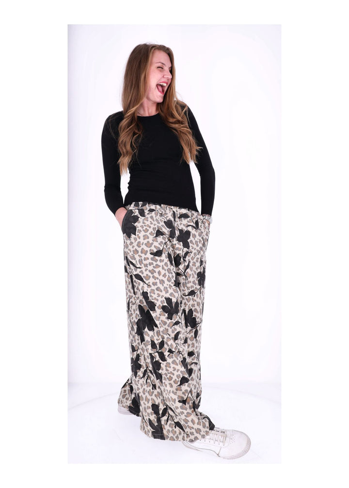 Splash of Color Cordhose Damen Wide Leg