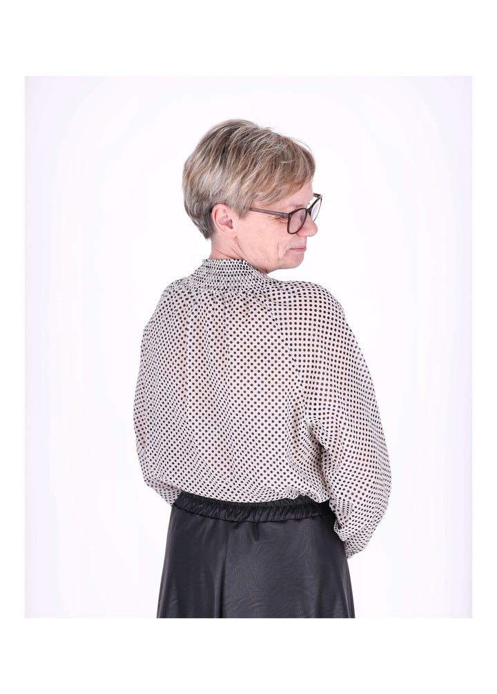 Splash of Color Bluse mit Schleife