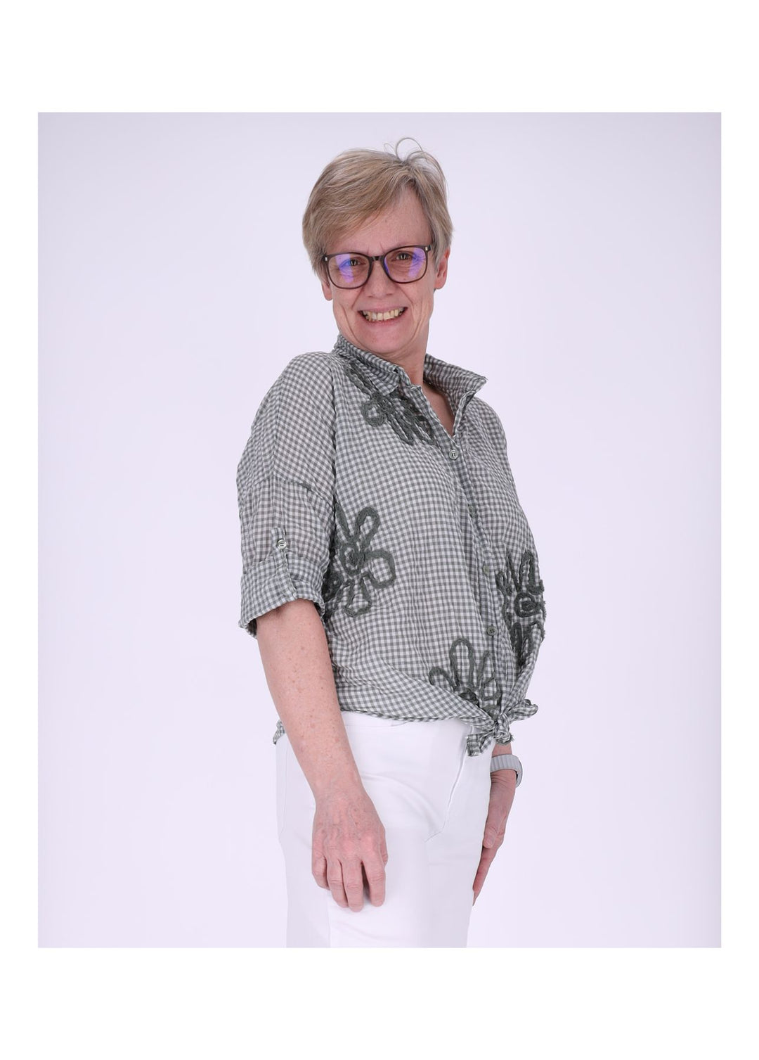 Splash of Color Karo-Bluse mit Blüten