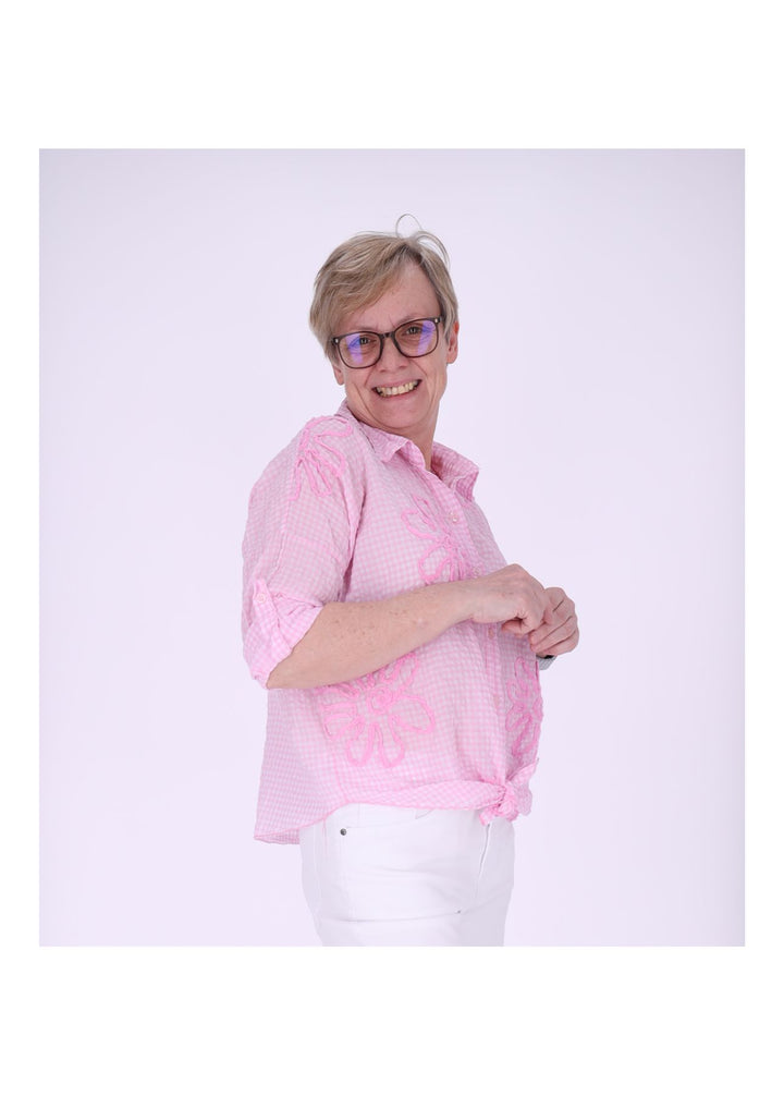 Splash of Color Karo-Bluse mit Blüten