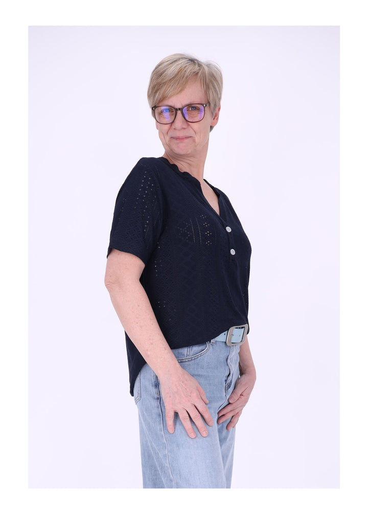 New View T-Shirt Damen Lochmuster