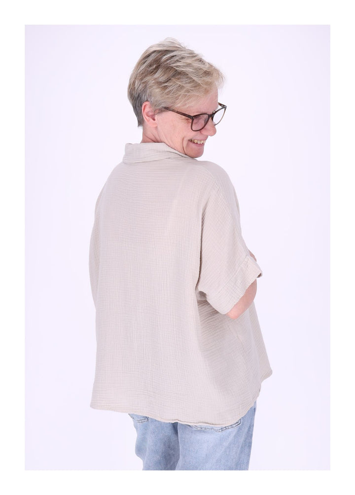 Splash of Color Musselin Bluse Kurzarm