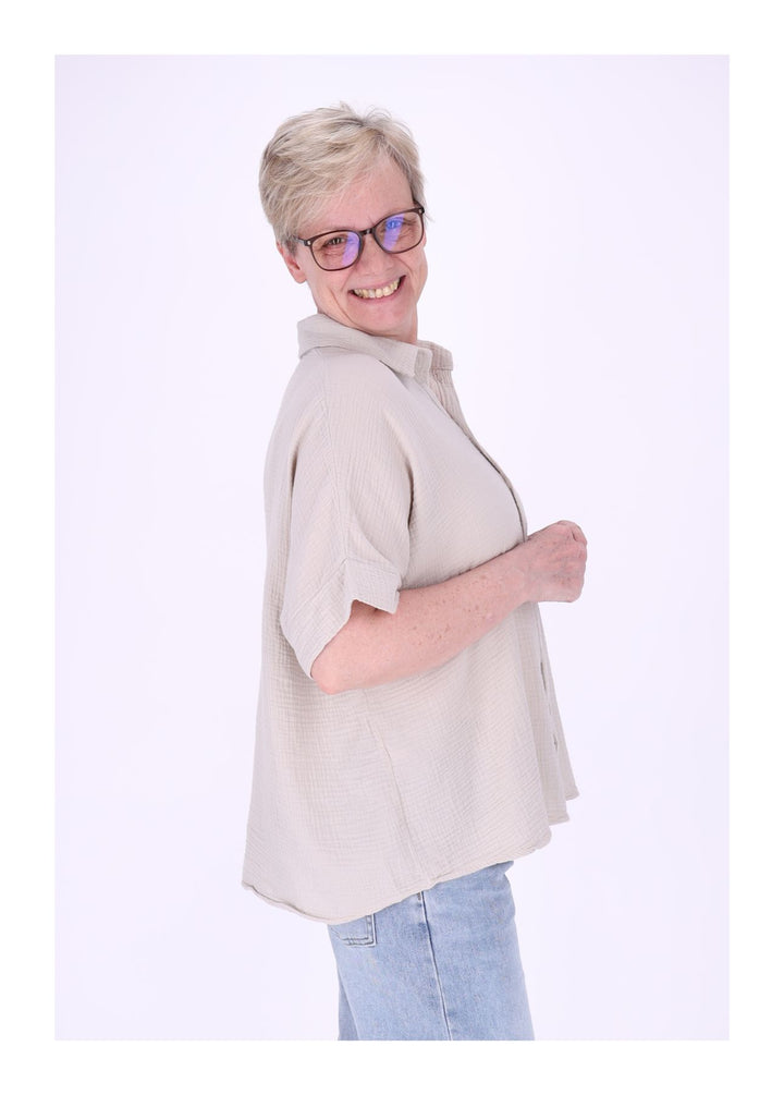 Splash of Color Musselin Bluse Kurzarm