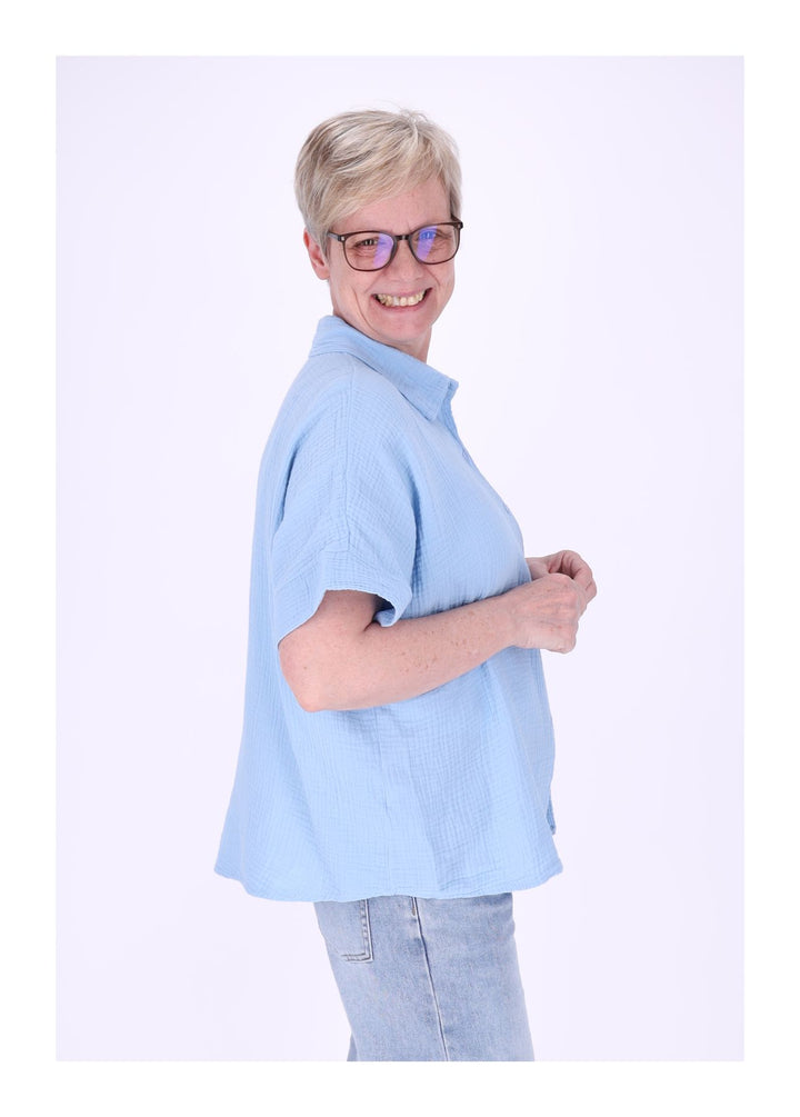 Splash of Color Musselin Bluse Kurzarm