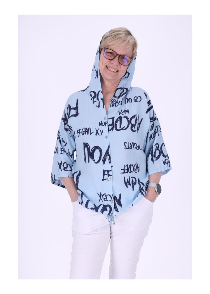 Splash of Color Bluse mit Kapuze