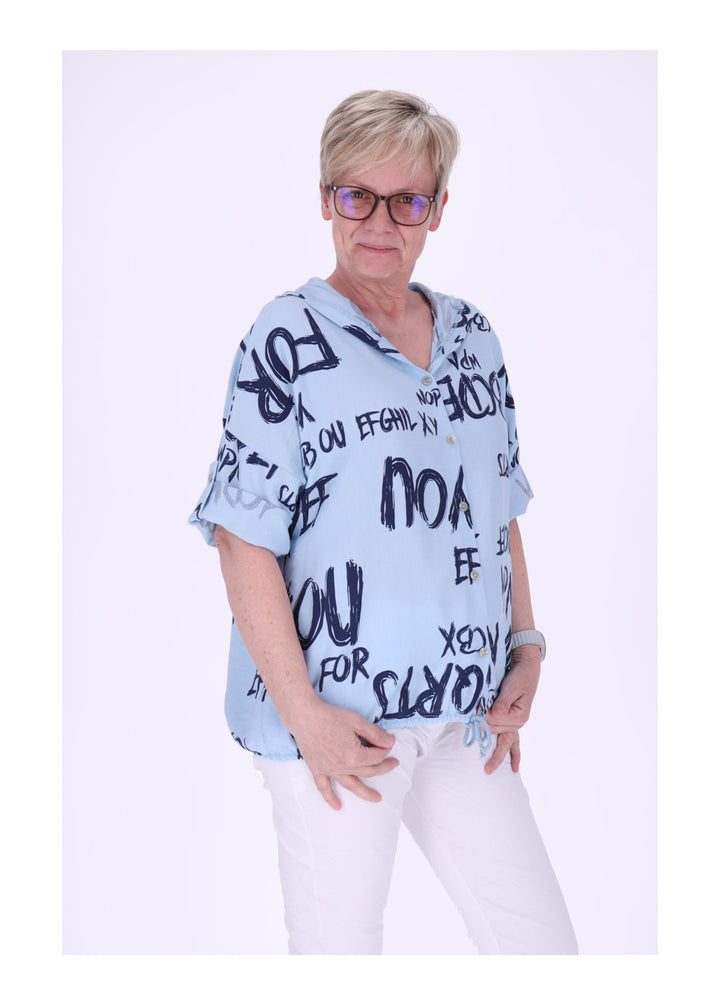 Splash of Color Bluse mit Kapuze