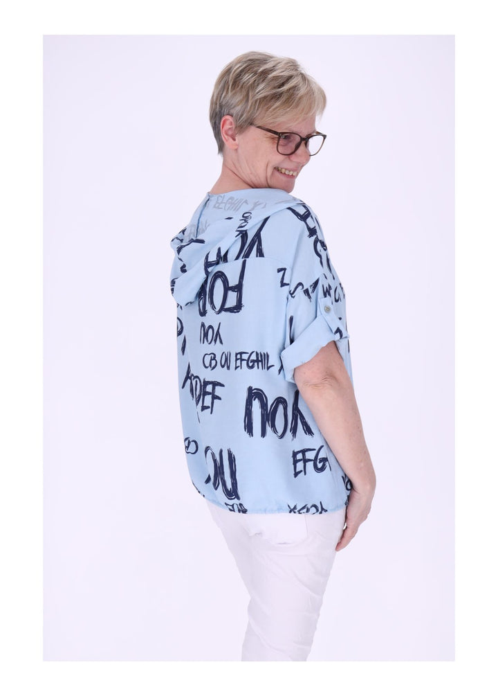 Splash of Color Bluse mit Kapuze