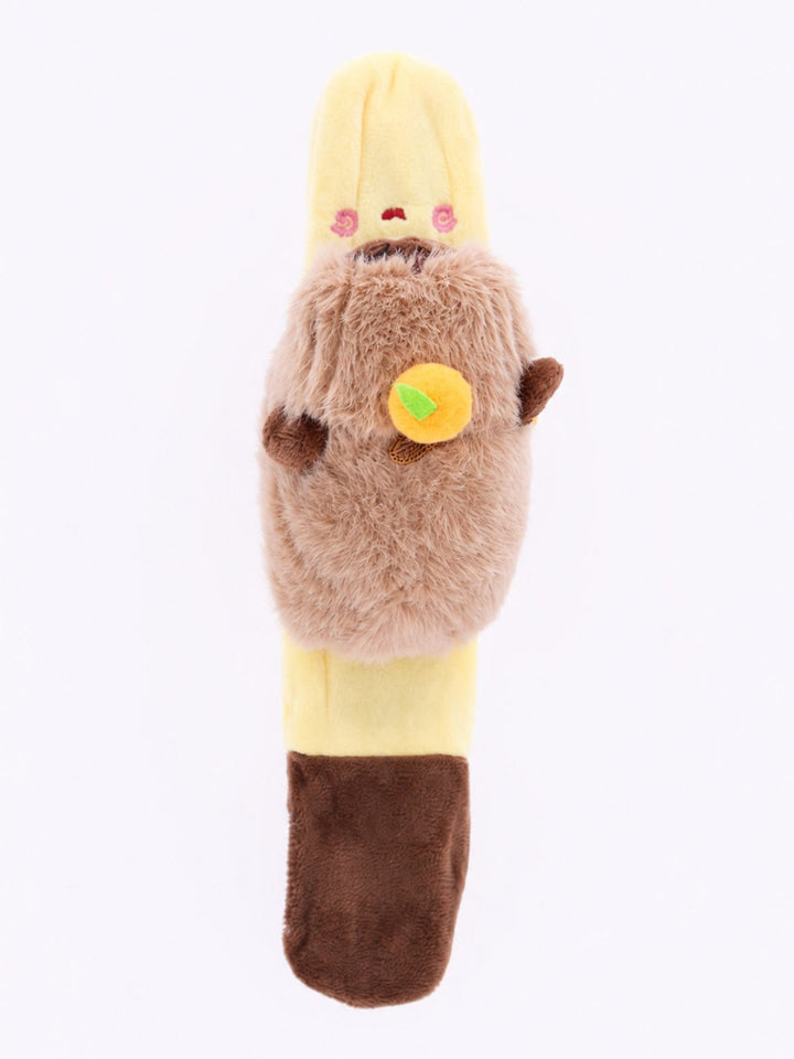 Capybara an die Hand