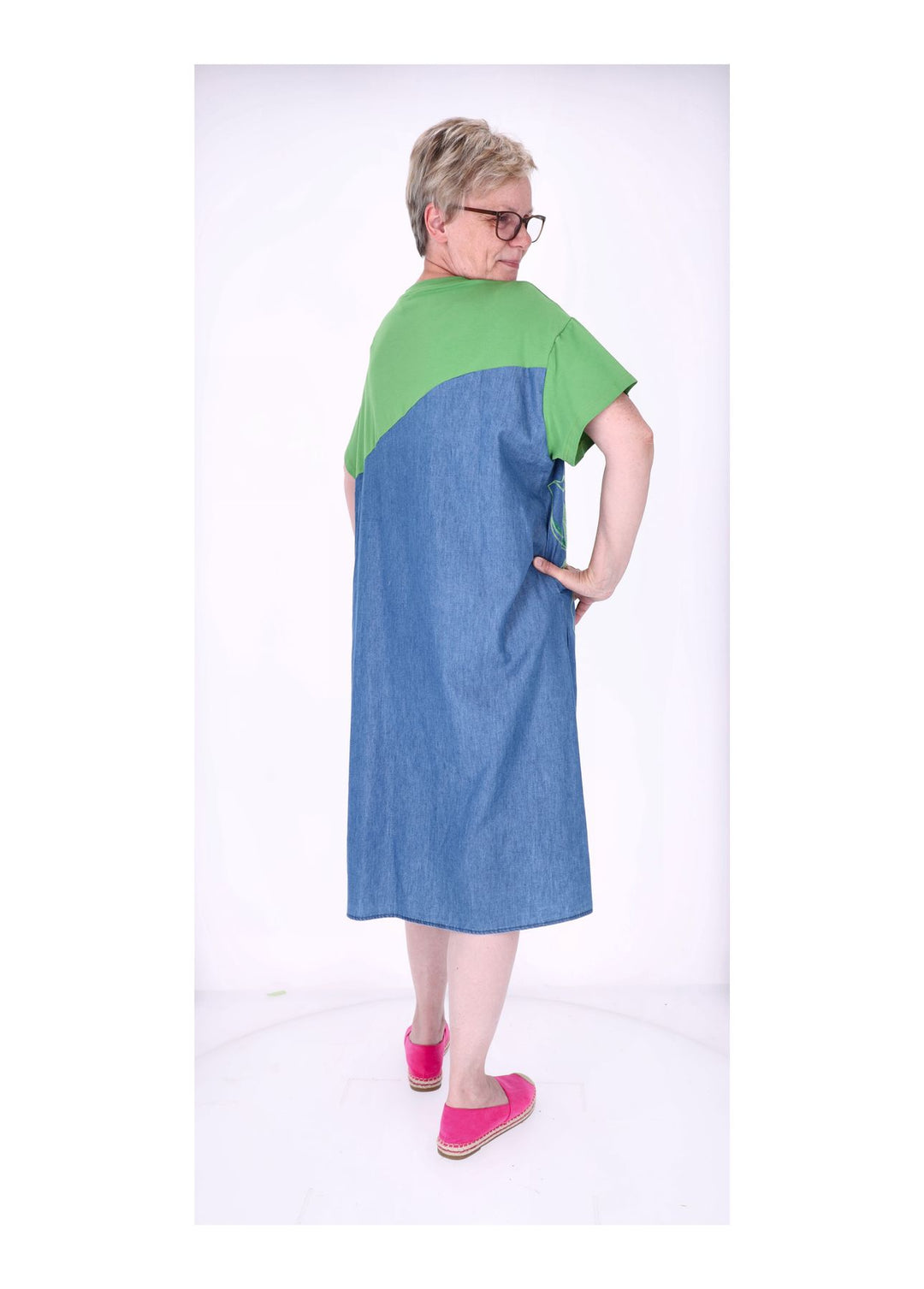 Kleid Materialmix 1/2 Arm Jeans und Jersey Stickerei