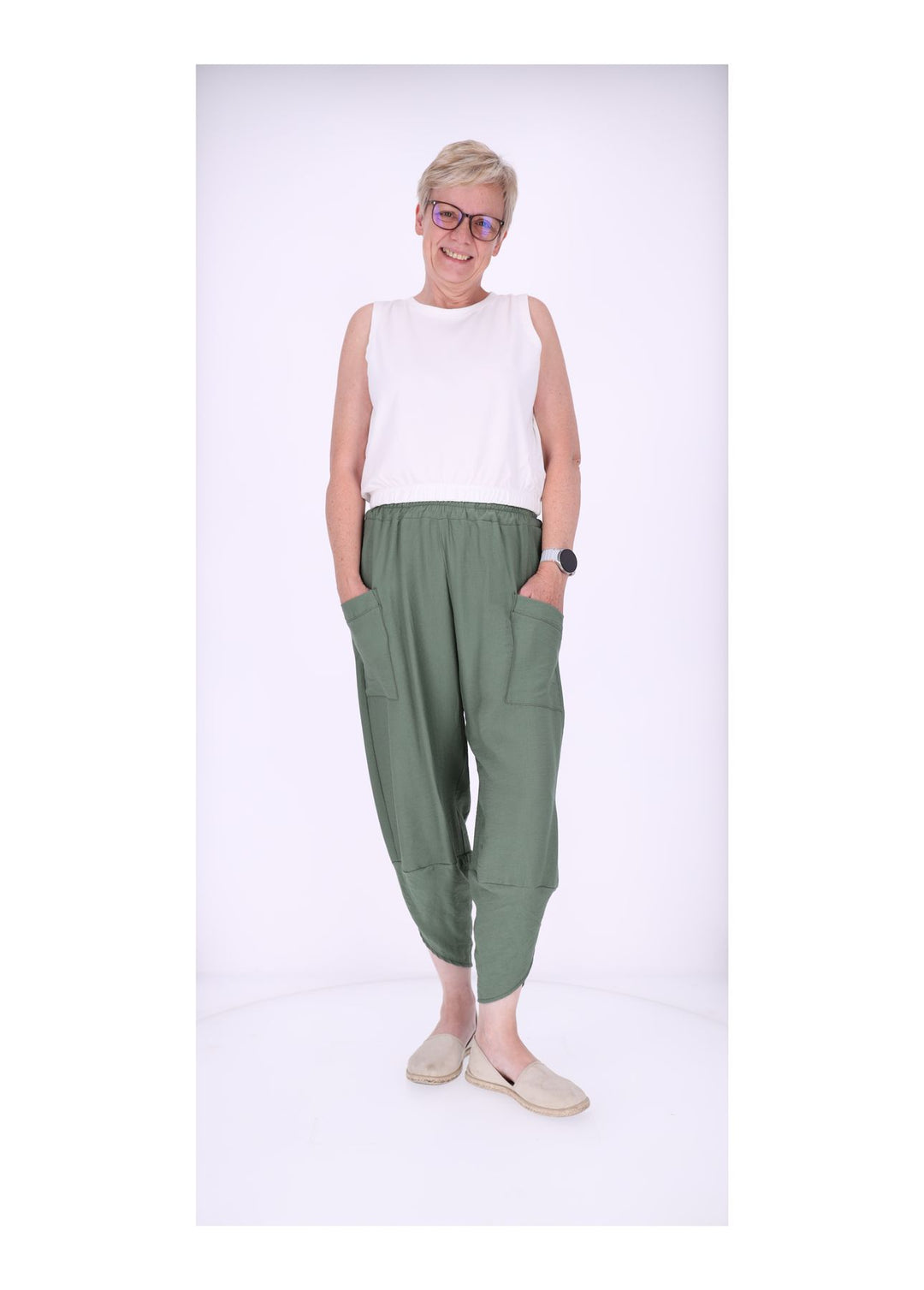 Schlupf Hose Damen aufgesetzte Taschen verkürzt