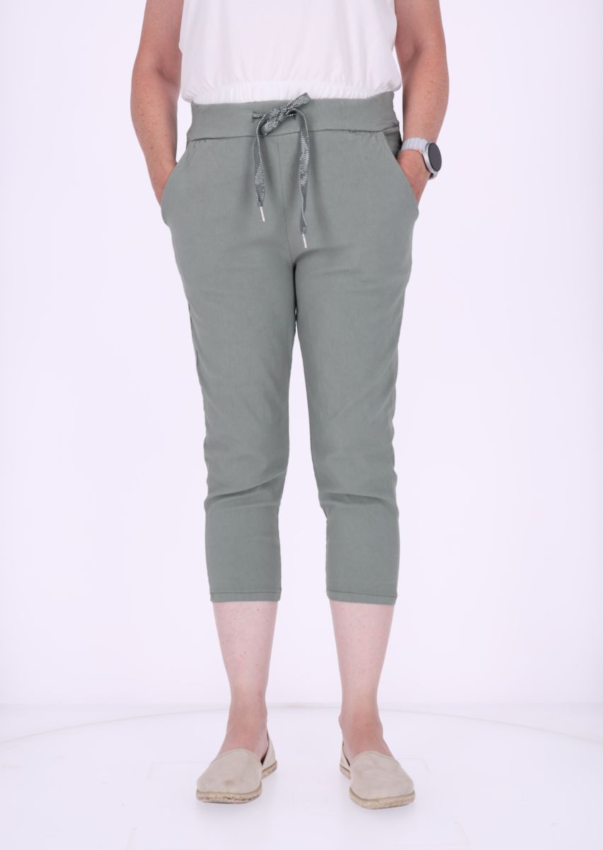 Short Damen Capri Tunnelzug
