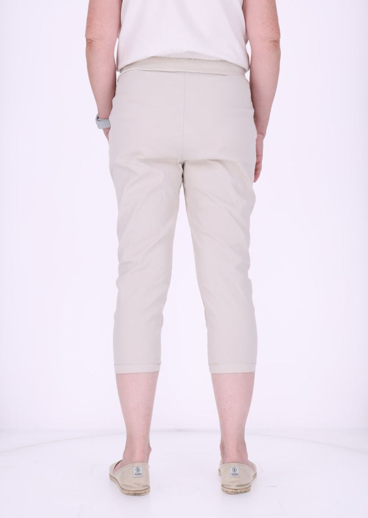 Short Damen Capri Tunnelzug