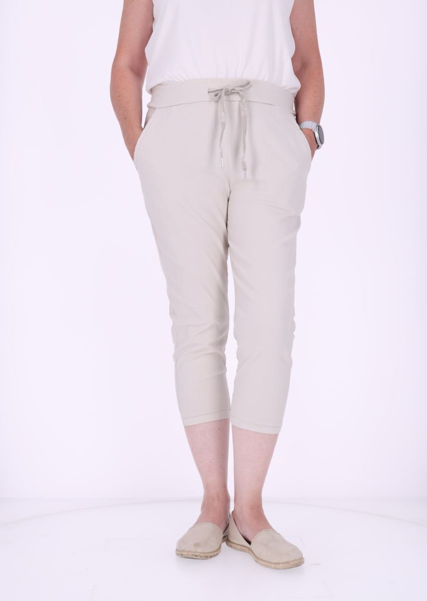 Short Damen Capri Tunnelzug