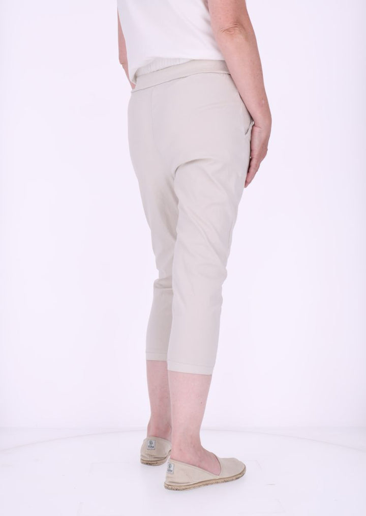 Short Damen Capri Tunnelzug