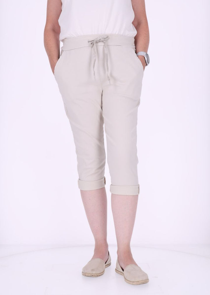 Short Damen Capri Tunnelzug