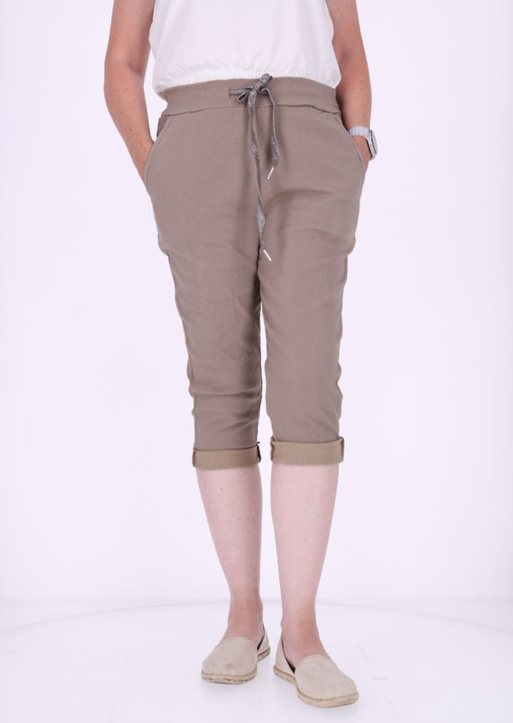 Short Damen Capri Tunnelzug