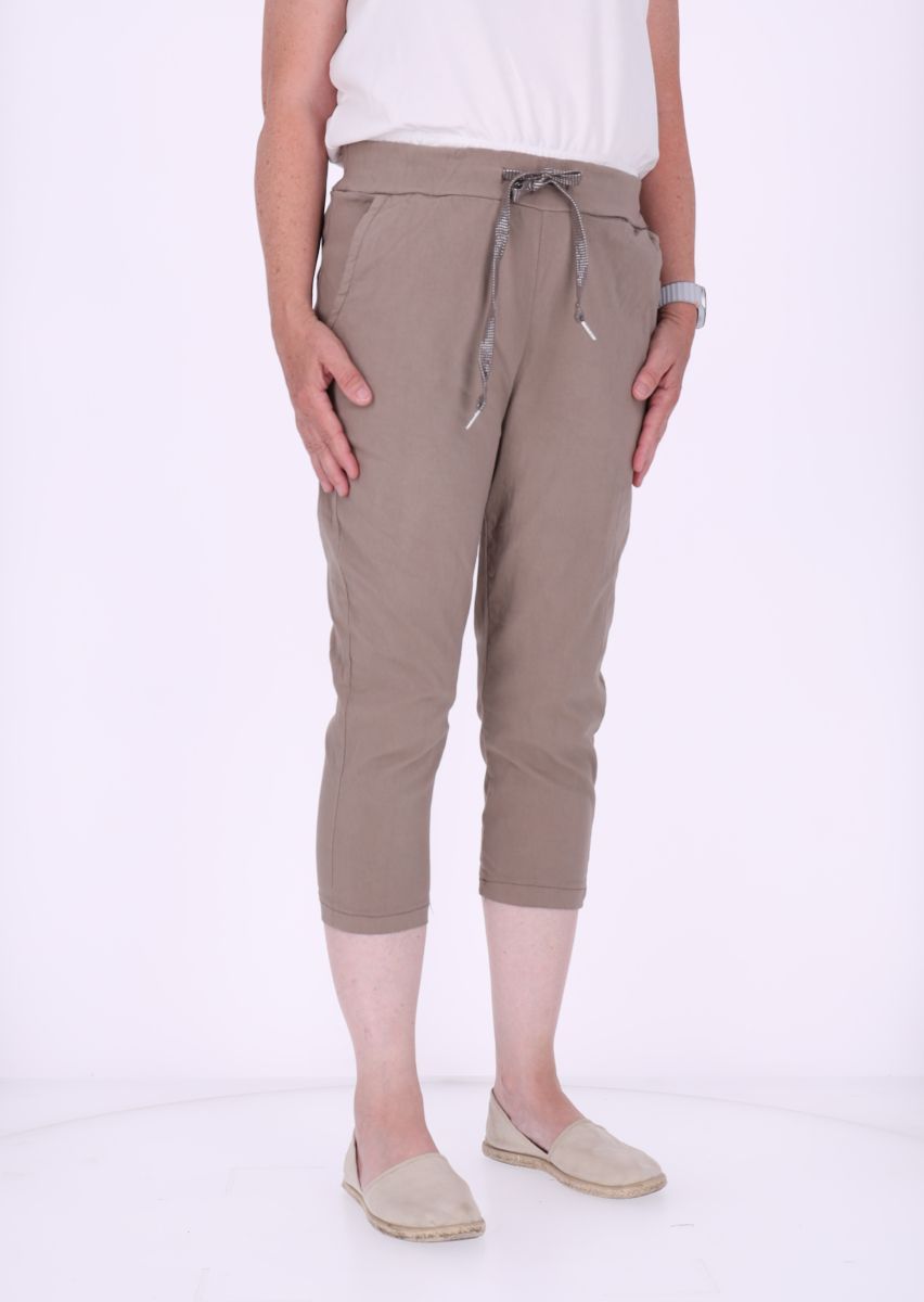 Short Damen Capri Tunnelzug