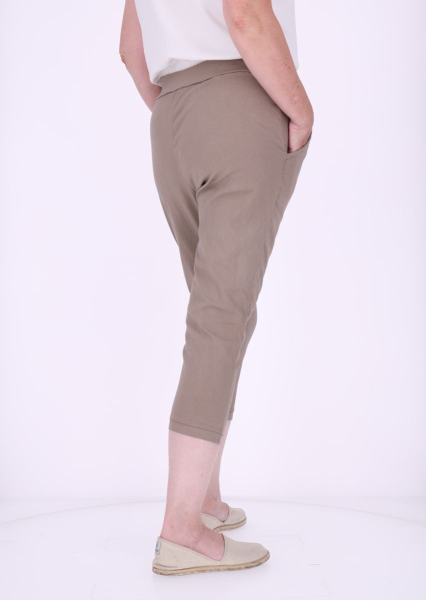 Short Damen Capri Tunnelzug
