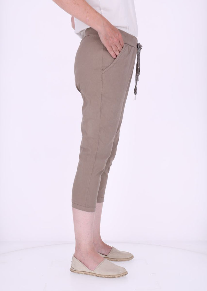 Short Damen Capri Tunnelzug