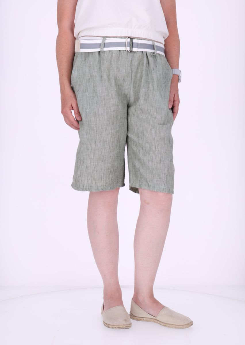 Short Damen mit Gürtel Knielang