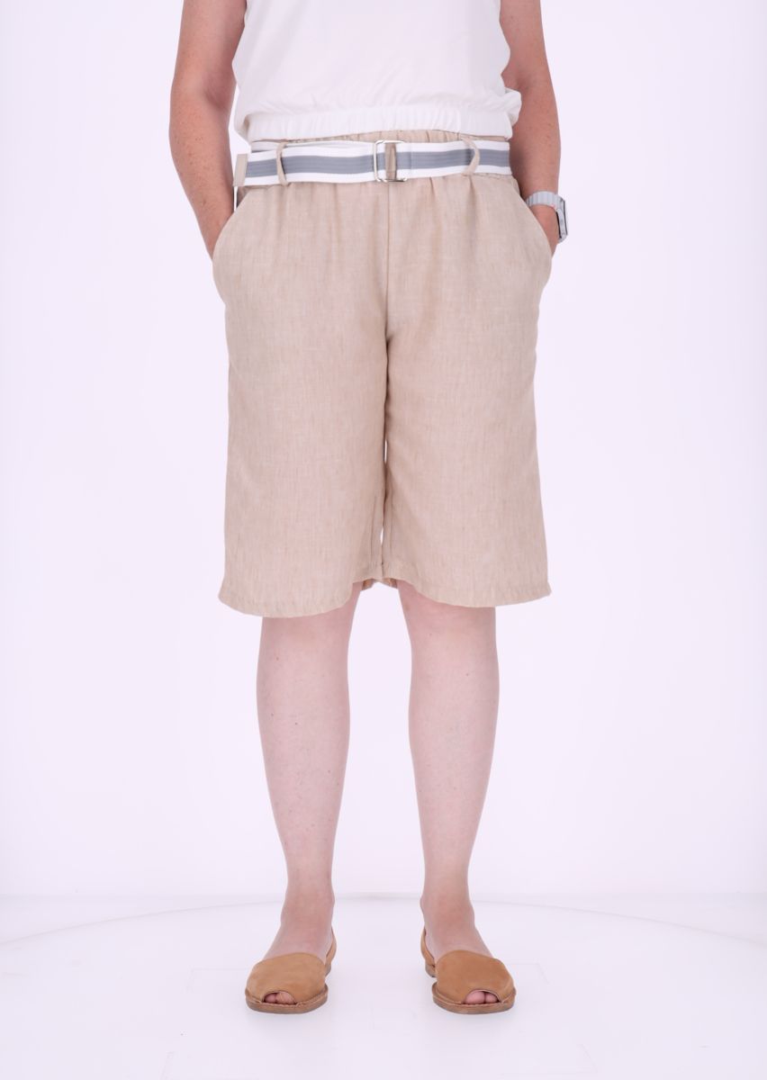Short Damen mit Gürtel Knielang