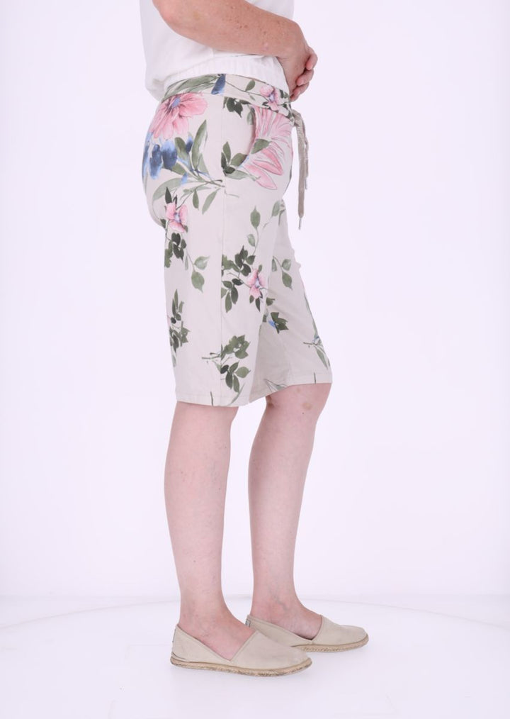 Short Damen Tunnelzug AOP Blüten
