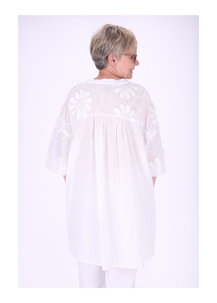 Longshirt Kragen V-Ausschnitt Blüten 3D