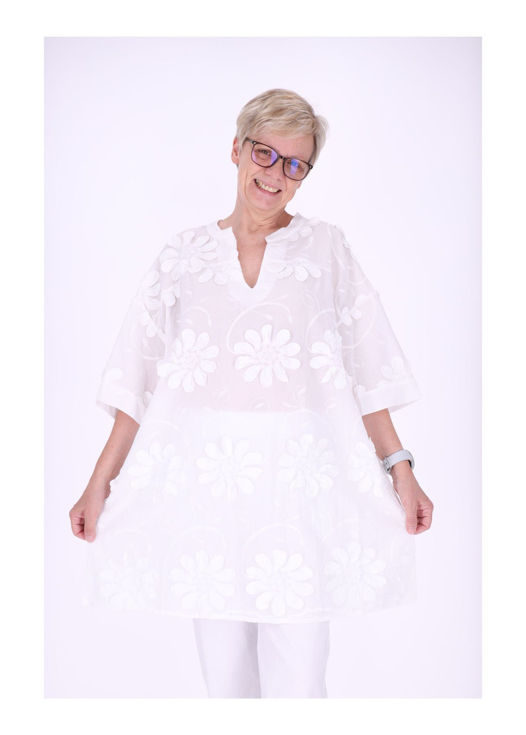 Longshirt Kragen V-Ausschnitt Blüten 3D