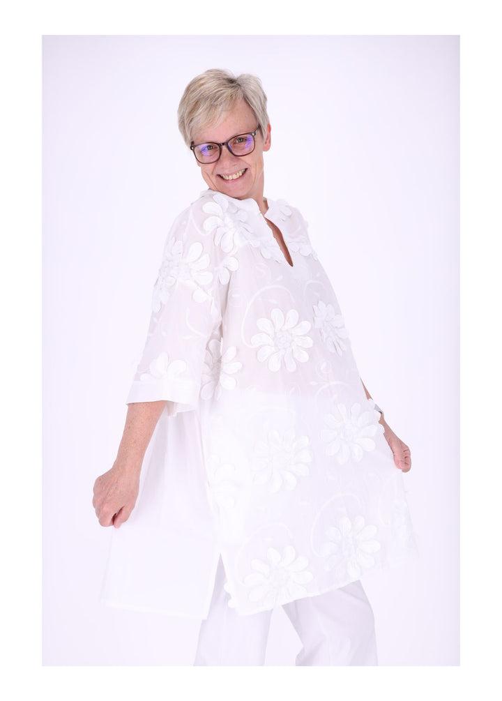 Longshirt Kragen V-Ausschnitt Blüten 3D