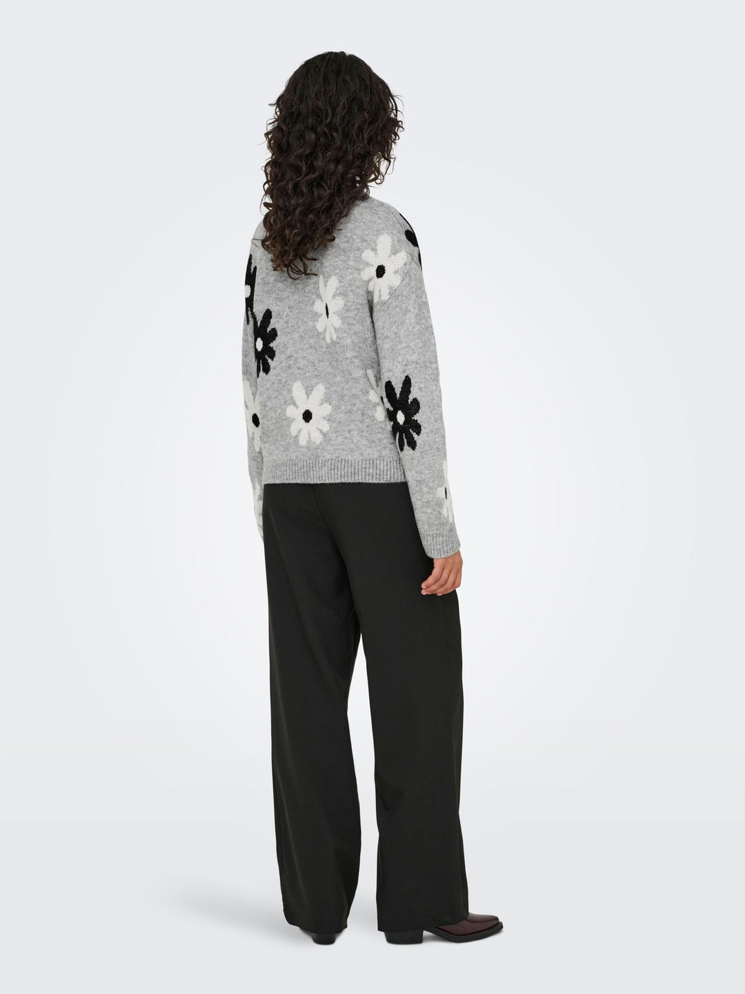 ONLFREESIA LS FLOWER O-NECK KNT NOO Light Grey Melange/Black/White Flow