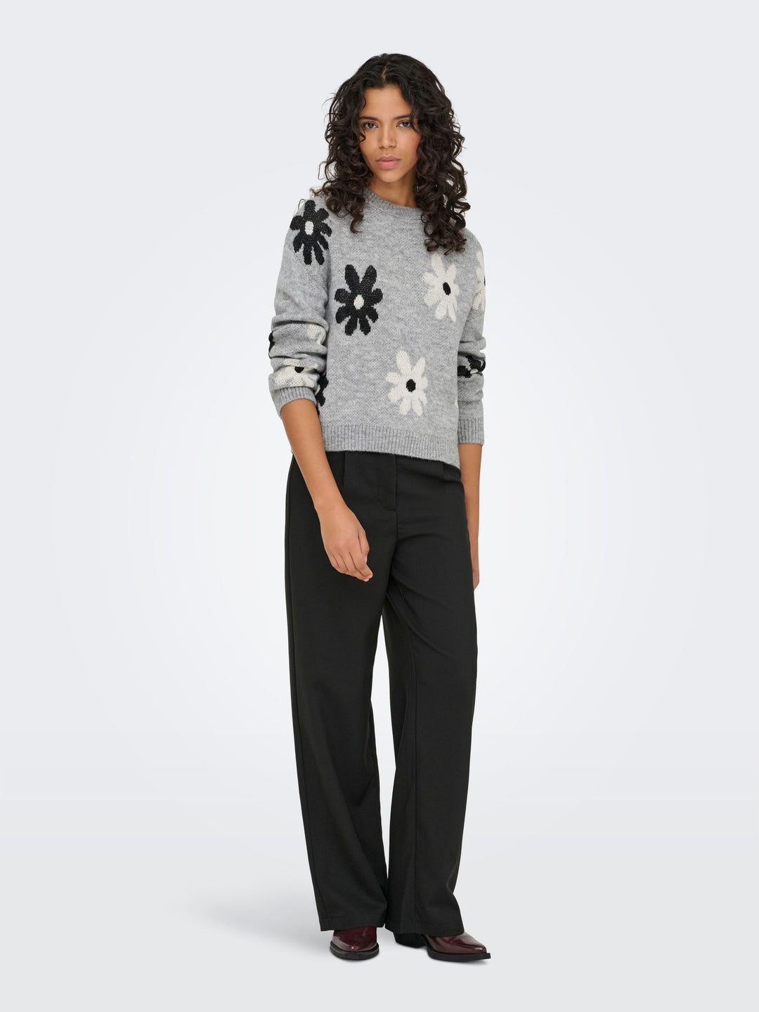 ONLFREESIA LS FLOWER O-NECK KNT NOO Light Grey Melange/Black/White Flow