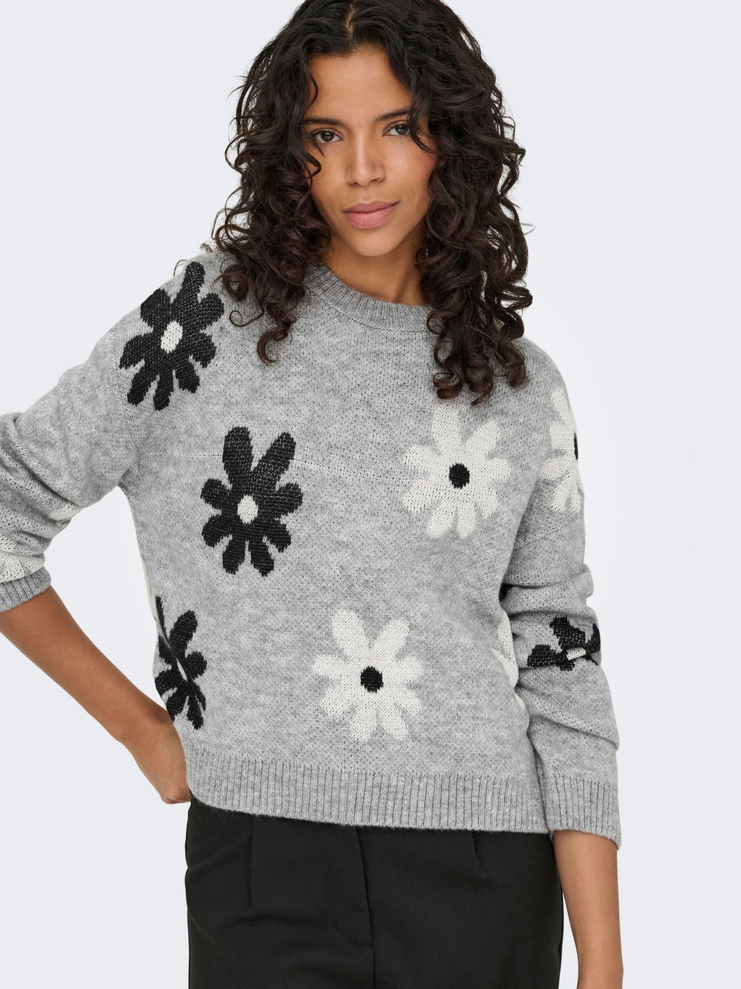 ONLFREESIA LS FLOWER O-NECK KNT NOO Light Grey Melange/Black/White Flow