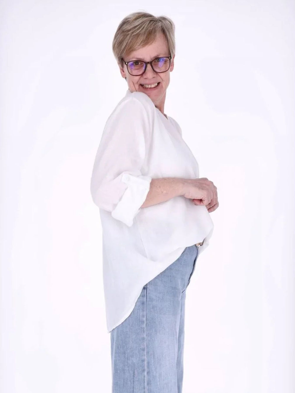 Weißes Damen Blusenshirt mit Knopfleiste & Krempelärmeln