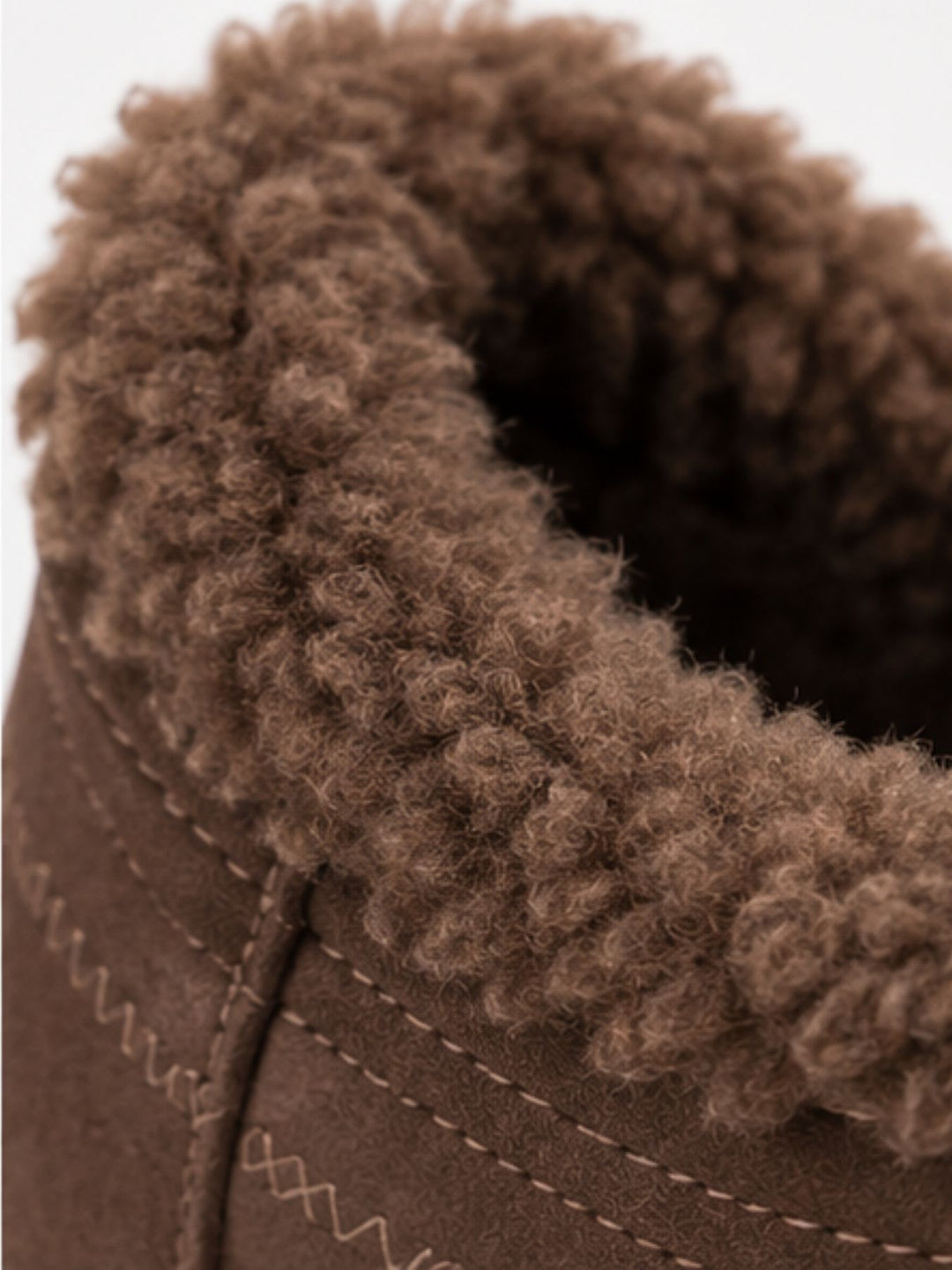 Damen Schnürschuhe in Braun mit Teddyfutter & Perlendetails