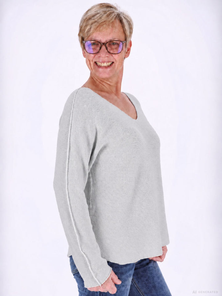 Hellgrauer Strickpullover Damen V-Ausschnitt mit abgerundetem Bund