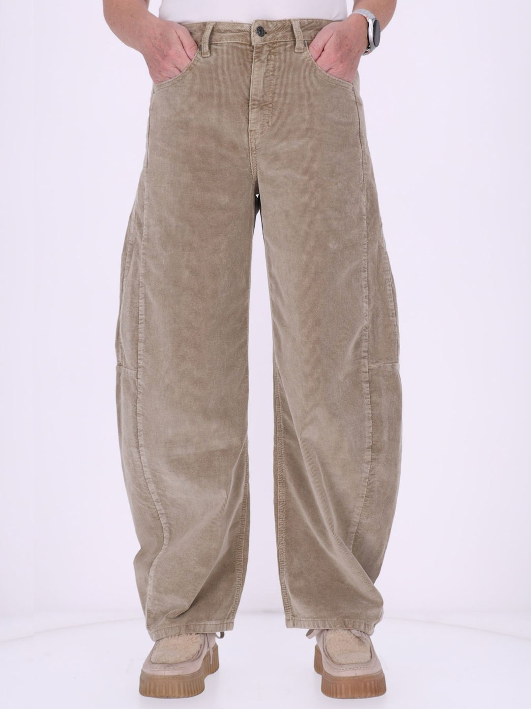 Damen Cordhose Barrel Fit – Albicocca
