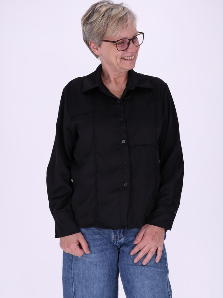 Schwarze Damenbluse mit Hemdkragen