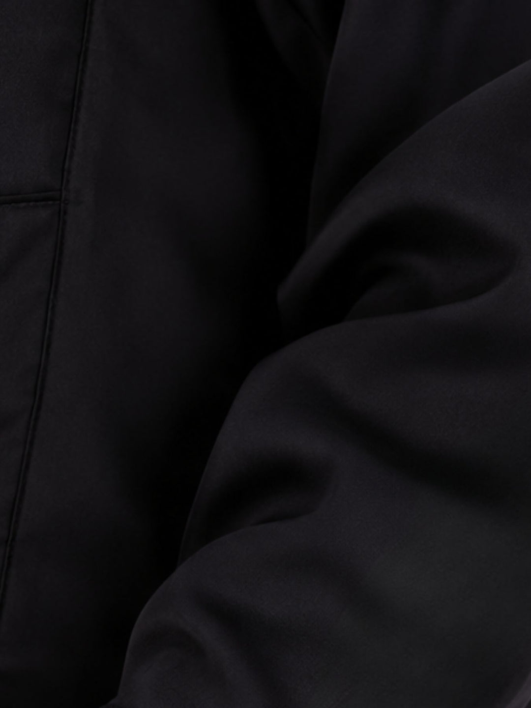 Schwarze Damenbluse mit Hemdkragen