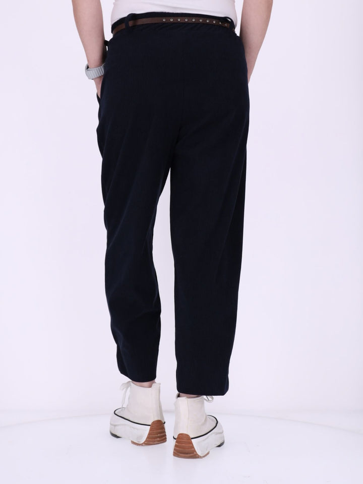 Cordhose Damen Jogger mit Nietengürtel – Navy
