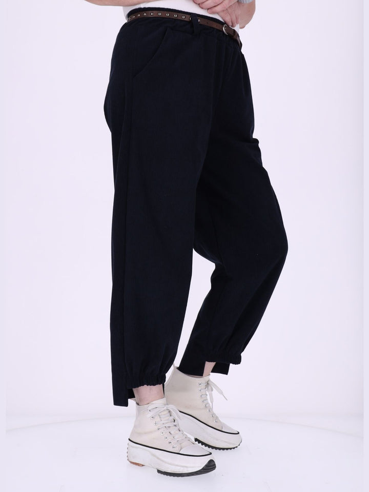 Cordhose Damen Jogger mit Nietengürtel – Navy