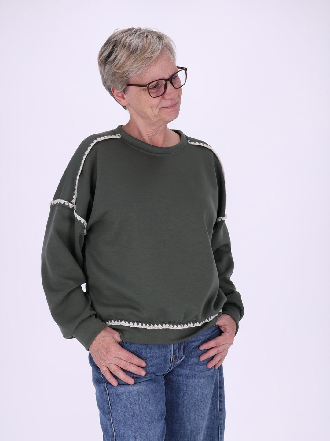 Khaki Sweatshirt Damen mit Mäusezähnchen – lässig & feminin