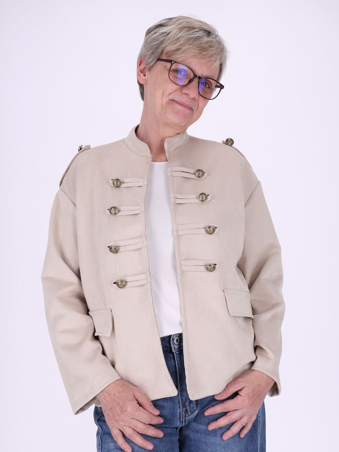 Beige Military Jacke Damen in Veloursoptik – offen & detailreich
