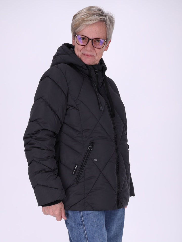 Schwarze Damen Steppjacke mit Rautensteppung & recycelter Wattierung – modern, zeitlos & vielseitig